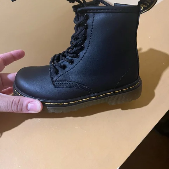 Kids Dr. Martens - Doc boots - Picture 2 of 5